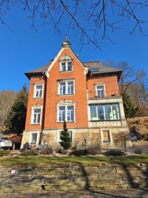Ferienwohnung Rote-Villa